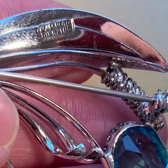 Sterling Silver Bond Boyd brooch - Picture 3 of 5